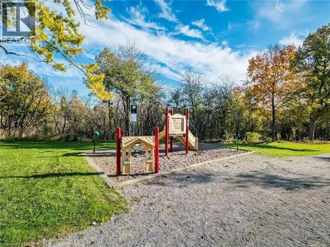 2386 Munn's Avenue East Oakville ON L6H 6G9