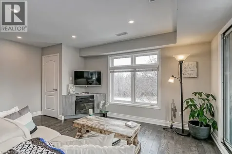 2386 Munn's Avenue East Oakville ON L6H 6G9