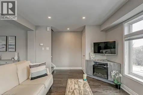 2386 Munn's Avenue East Oakville ON L6H 6G9