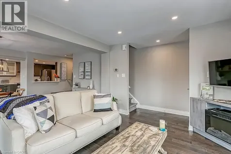 2386 Munn's Avenue East Oakville ON L6H 6G9