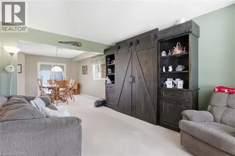 4 Broom Street Ayr ON N0B 1E0