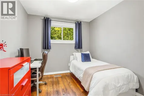 35 Gretna Court Hamilton ON L9C 4V1