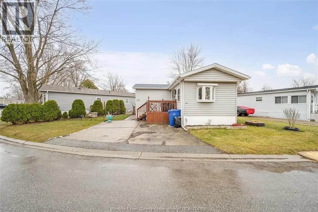 137 Dana Drive Essex ON N8K 2A3