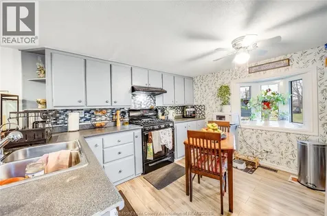 137 Dana Drive Essex ON N8K 2A3