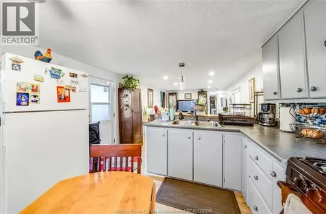 137 Dana Drive Essex ON N8K 2A3