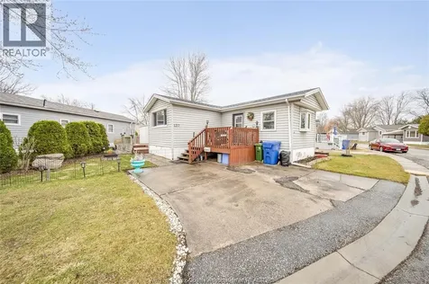 137 Dana Drive Essex ON N8K 2A3