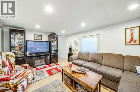 137 Dana Drive Essex ON N8K 2A3