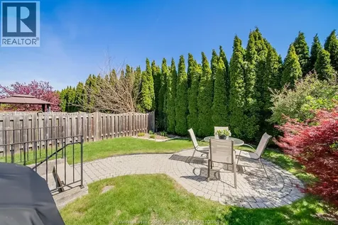 22 Villa Court Chatham ON N7L 5P5