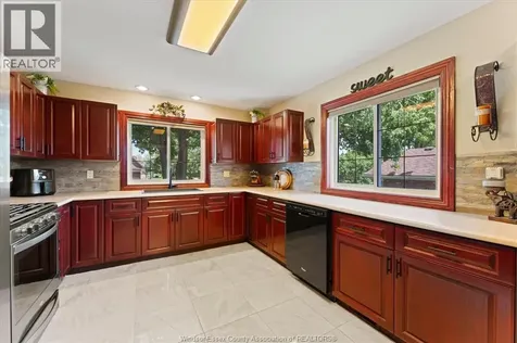 270 Irwin Avenue Essex ON N8M 2T6