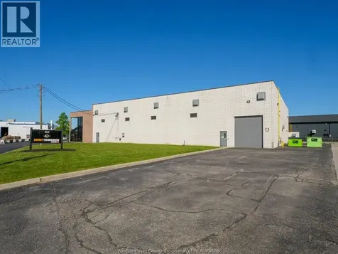 2516 Binder Crescent Tecumseh ON N0R 1L0