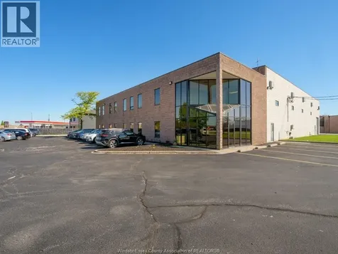 2516 Binder Crescent Tecumseh ON N0R 1L0