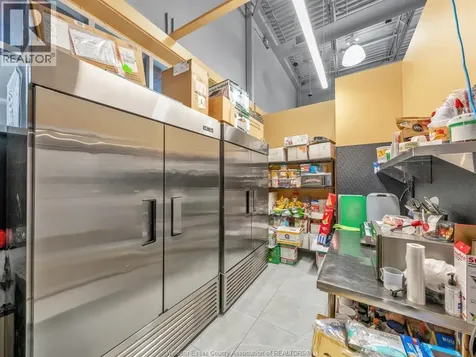 1555 Talbot Rd Unit 405 Lasalle ON N9H 2N2