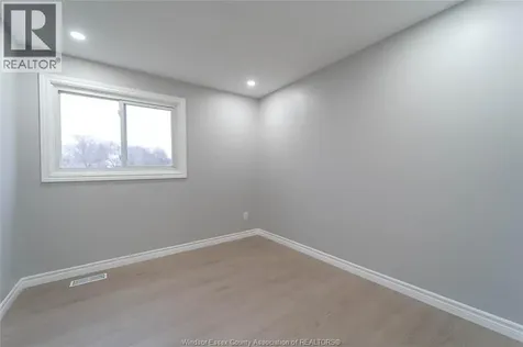 5414 Lassaline Avenue Windsor ON N8T 1A8