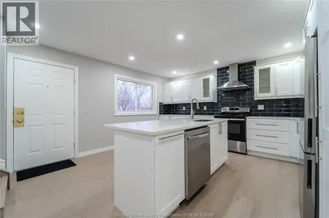 5414 Lassaline Avenue Windsor ON N8T 1A8