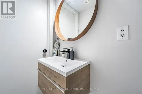 16 Laidlaw Street Toronto (south Parkdale) ON M6K 1X2