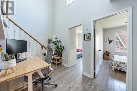 16 Laidlaw Street Toronto (south Parkdale) ON M6K 1X2