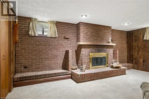 105 Silverspring Crescent Kitchener ON N2M 4P3