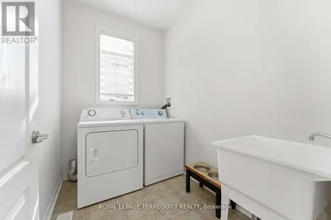 10 Culham Trail Wasaga Beach ON L9Z 0C6