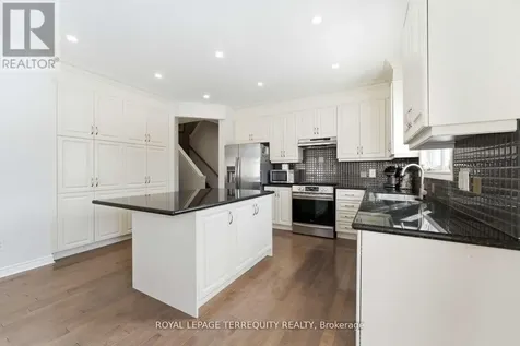 10 Culham Trail Wasaga Beach ON L9Z 0C6