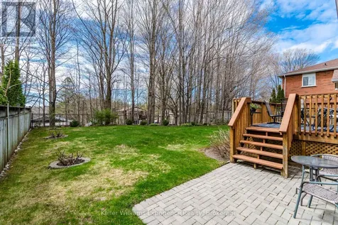 4 Byrnes Crescent Penetanguishene ON L9M 1W4