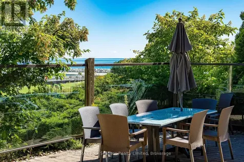 373 Mariners Way Collingwood ON L9Y 5C7