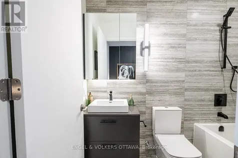 10 James Street Ottawa ON K2P 1T2