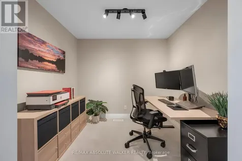 4396 Goldeneye Way Ottawa ON K1V 2H9