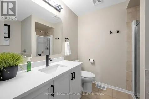 4396 Goldeneye Way Ottawa ON K1V 2H9