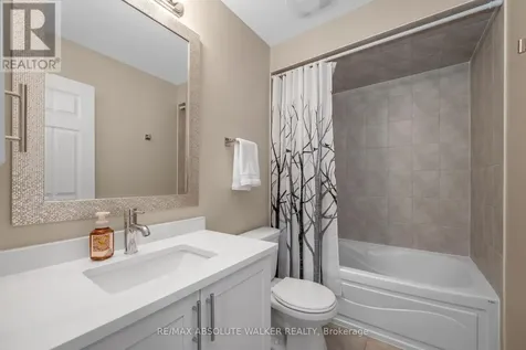 4396 Goldeneye Way Ottawa ON K1V 2H9