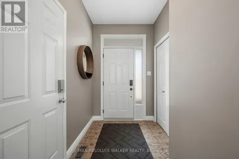 4396 Goldeneye Way Ottawa ON K1V 2H9