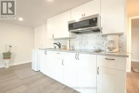 626 Albion Falls Drive Ottawa ON K2J 6P9