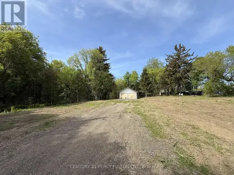 470 Lyndebrook Road Whitby ON L1P 2A3