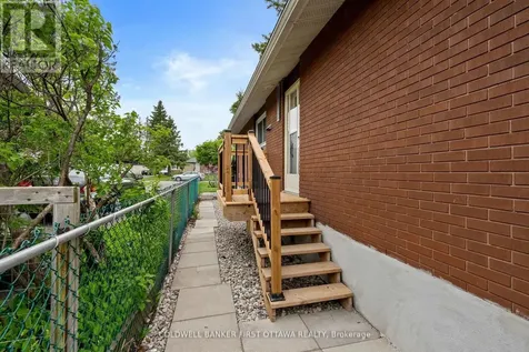 26 Spring Garden Avenue Ottawa ON K2G 3B4