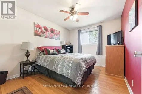 36 Selkirk Street Petawawa ON K8H 1P2