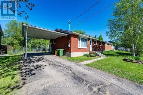 36 Selkirk Street Petawawa ON K8H 1P2