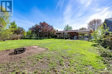 36 Selkirk Street Petawawa ON K8H 1P2