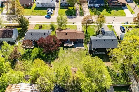36 Selkirk Street Petawawa ON K8H 1P2
