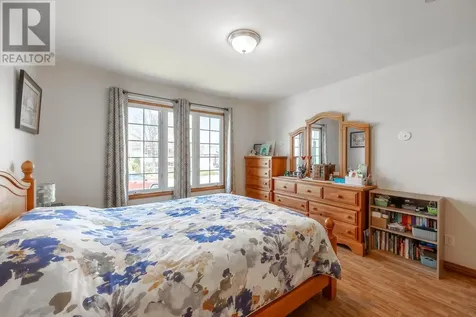 11 Chatfield Drive Sault Ste Marie ON P6C 6C6
