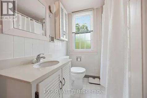 159 Cecil Street Sarnia ON N7T 6W6