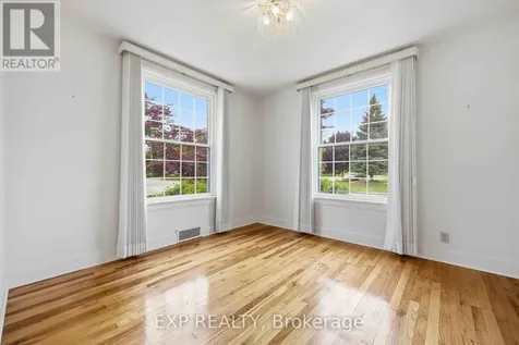 159 Cecil Street Sarnia ON N7T 6W6