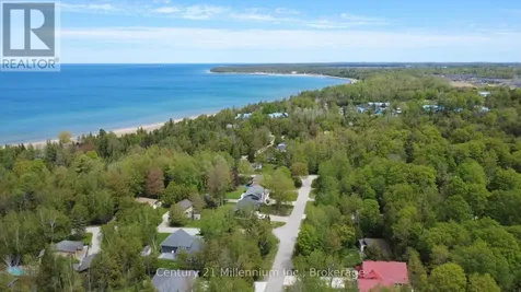 28 Jay Street Saugeen Shores ON N0H 2C5