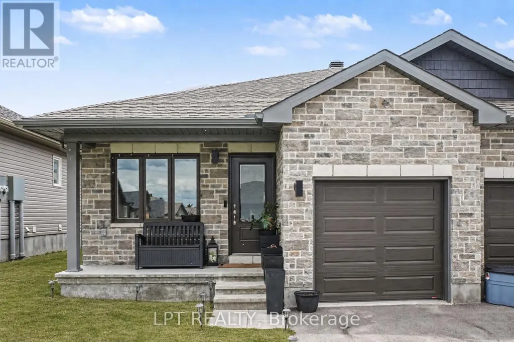34 Morgan Clouthier Way Arnprior ON K7S 3M3