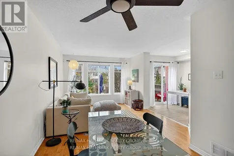 135 Gatespark Private Ottawa ON K2T 1L1
