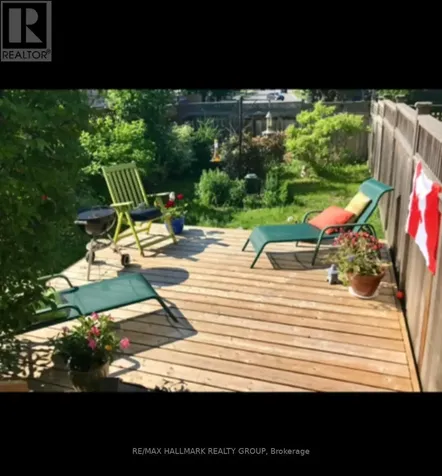 135 Gatespark Private Ottawa ON K2T 1L1