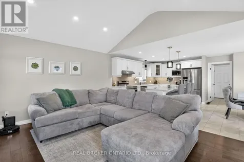 48 Curren Crescent Tillsonburg ON N4G 0J3