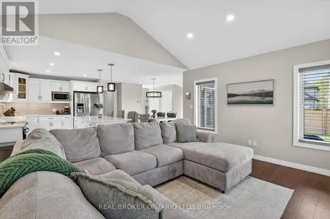 48 Curren Crescent Tillsonburg ON N4G 0J3