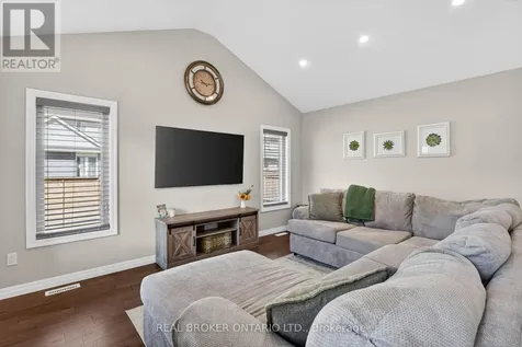 48 Curren Crescent Tillsonburg ON N4G 0J3