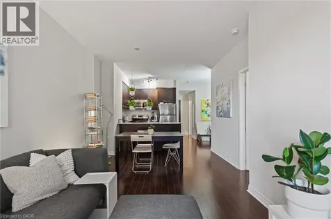 385 Prince Of Wales Drive Mississauga ON L5B 0C6