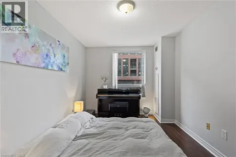 385 Prince Of Wales Drive Mississauga ON L5B 0C6
