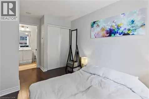 385 Prince Of Wales Drive Mississauga ON L5B 0C6